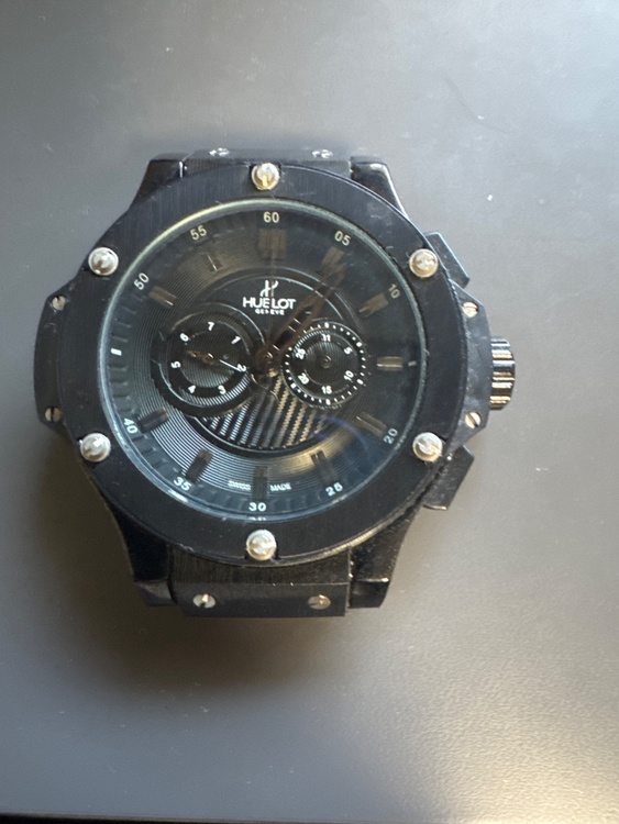 ウブロ ビックバン （高級時計）の商品画像 - 査定依頼日：2025年12月15日 - 最高査定価格：1,200,000円