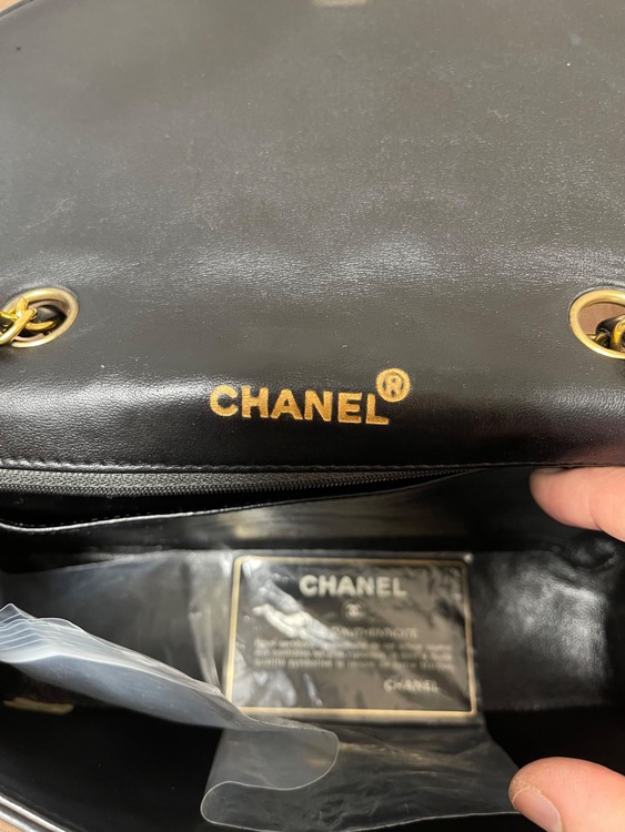 マトラッセ　ダイアナ（ブランドバッグ）の商品画像 - 査定依頼日：2025年10月7日 - 最高査定価格：350,000円