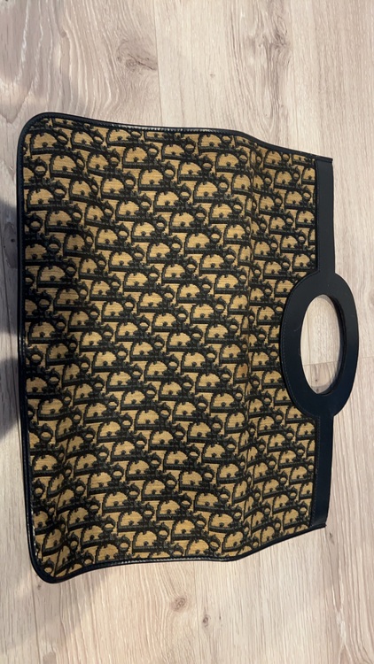 ディオール  （ブランドバッグ）の商品画像 - 査定依頼日：2025年11月8日 - 最高査定価格：60,000円