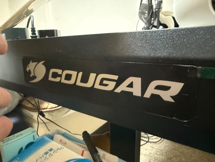 ゲーミングデスク（家具・寝具）の商品画像 - 査定依頼日：2025年12月17日 - 最高査定価格：1,000円