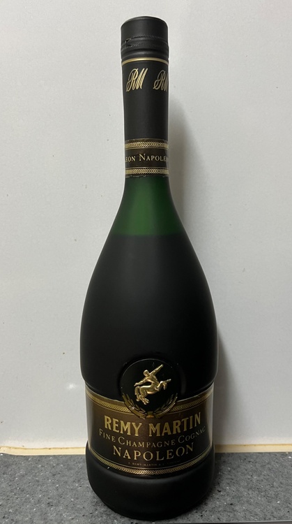 ナポレオン（お酒）の商品画像 - 査定依頼日：2026年9月12日 - 最高査定価格：3,500円