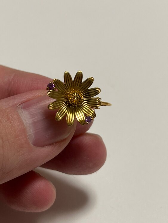 18Kイヤリング（金・貴金属）の商品画像 - 査定依頼日：2024年1月10日 - 最高査定価格：35,000円