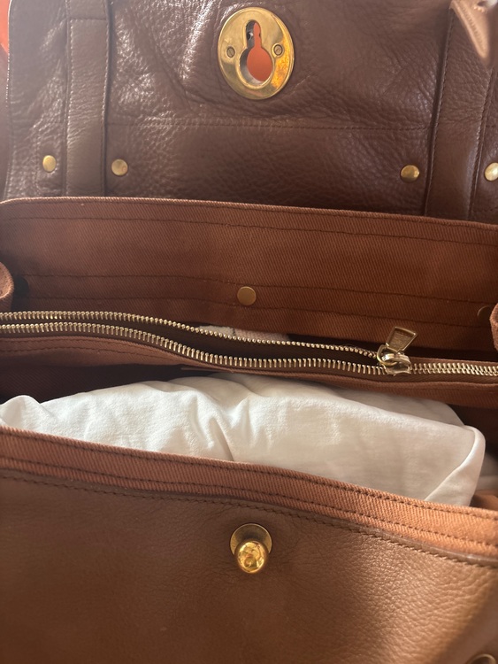 ミューズトゥ（ブランドバッグ）の商品画像 - 査定依頼日：2025年7月24日 - 最高査定価格：35,000円