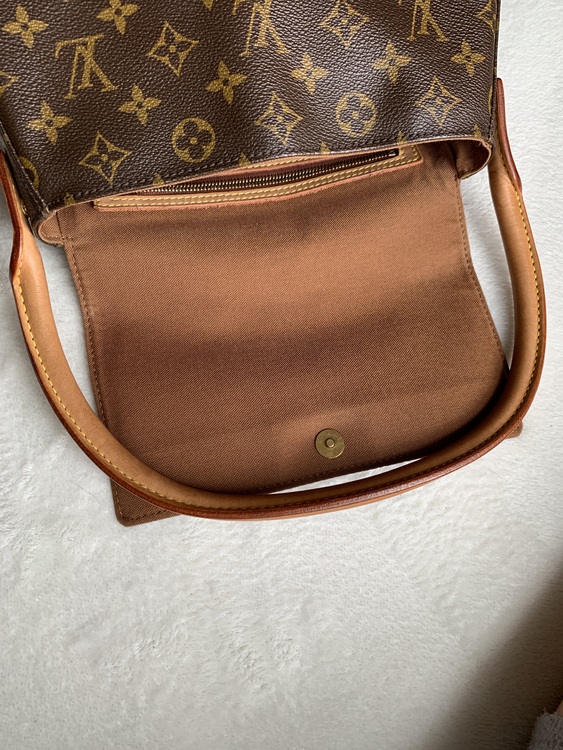 ルーピングミニ（ブランドバッグ）の商品画像 - 査定依頼日：2022年4月2日 - 最高査定価格：55,000円