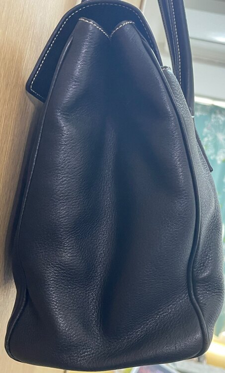 フェラガモ  （ブランドバッグ）の商品画像 - 査定依頼日：2025年3月25日 - 最高査定価格：7,000円