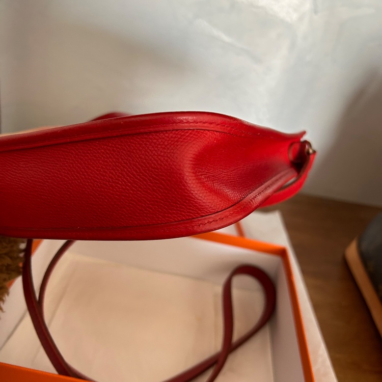 エヴリンTPM（ブランドバッグ）の商品画像 - 査定依頼日：2026年1月30日 - 最高査定価格：250,000円