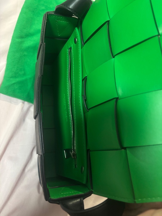 ボッテガ・ヴェネタ  （ブランドバッグ）の商品画像 - 査定依頼日：2025年10月31日 - 最高査定価格：170,000円