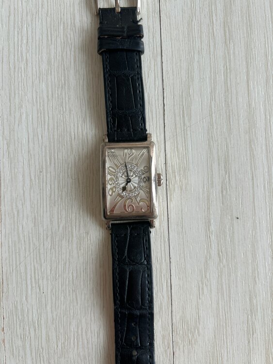 フランクミュラー ロングアイランド （高級時計）の商品画像 - 査定依頼日：2025年3月13日 - 最高査定価格：440,000円