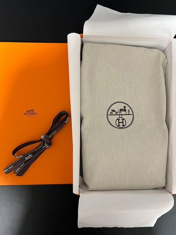 コンスタンス ミニ（ブランドバッグ）の商品画像 - 査定依頼日：2026年4月11日 - 最高査定価格：2,800,000円