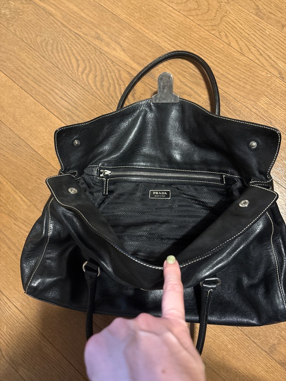 プラダ（ブランドバッグ）の商品画像 - 査定依頼日：2026年10月11日 - 最高査定価格：12,000円