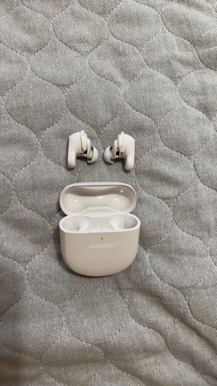 BOSE qc earbuds II（オーディオ・スピーカー）の商品画像 - 査定依頼日：2026年5月14日 - 最高査定価格：100,000円