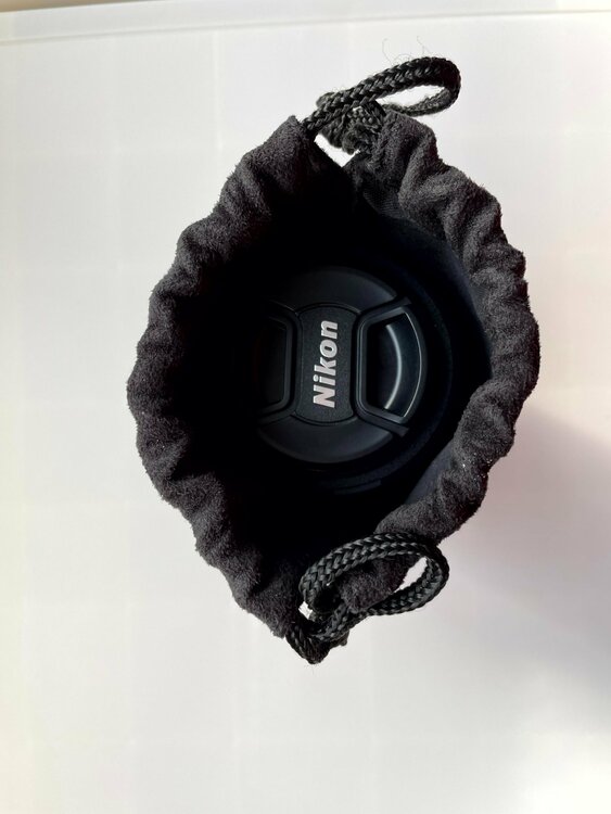 Nikonカメラレンズ（カメラ）の商品画像 - 査定依頼日：2026年2月1日 - 最高査定価格：4,000円