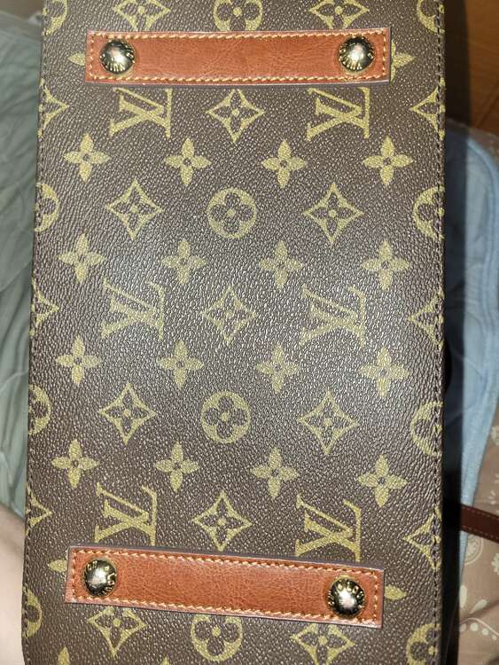 ルイヴィトン アルマ （ブランドバッグ）の商品画像 - 査定依頼日：2025年5月23日 - 最高査定価格：40,000円