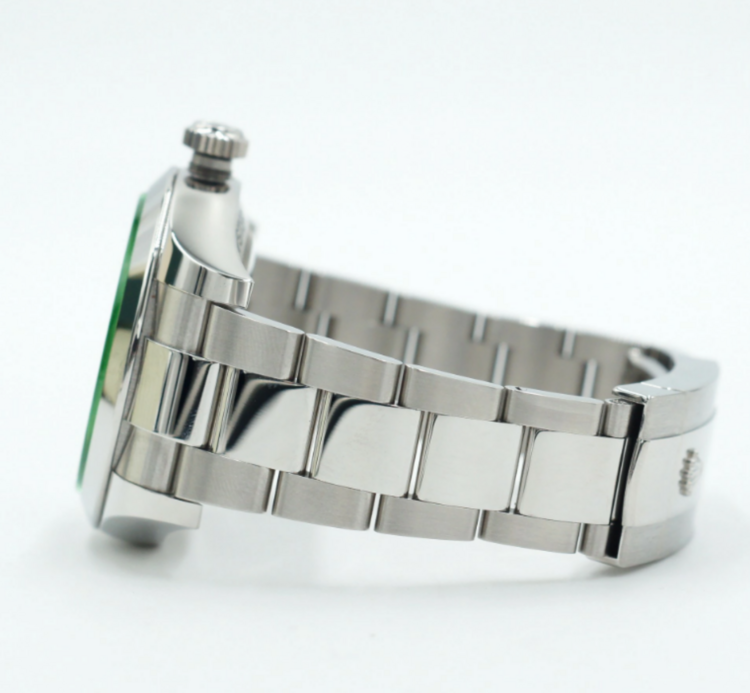 ロレックス ミルガウス ミルガウス（高級時計）の商品画像 - 査定依頼日：2025年7月2日 - 最高査定価格：1,400,000円