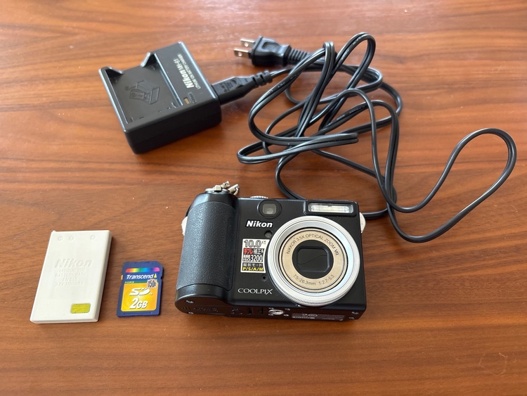 coolpix（カメラ）の商品画像 - 査定依頼日：2026年10月17日 - 最高査定価格：4,100円