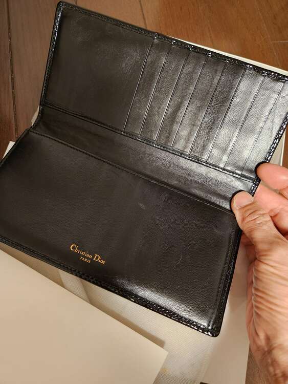 不明（ブランド財布・小物）の商品画像 - 査定依頼日：2025年5月28日 - 最高査定価格：22,000円