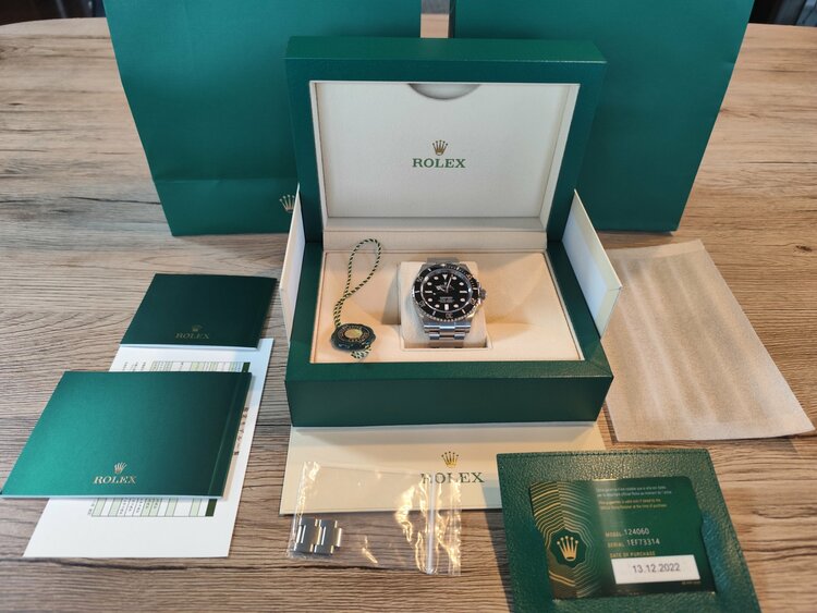 ロレックス サブマリーナー 124060（高級時計）の商品画像 - 査定依頼日：2026年2月25日 - 最高査定価格：2,000,000円