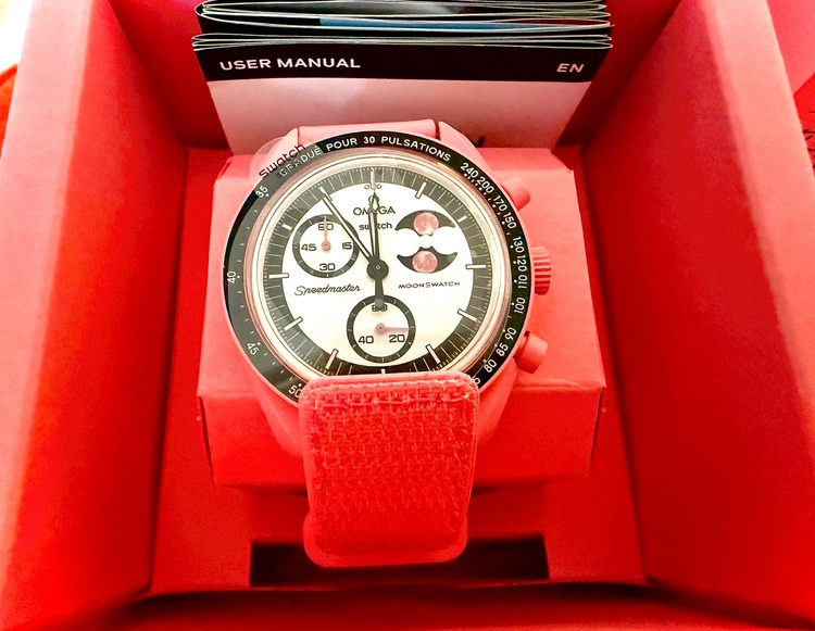 オメガ スウォッチ ピンク ムーンフェイズ（高級時計）の商品画像 - 査定依頼日：2026年2月4日 - 最高査定価格：48,000円