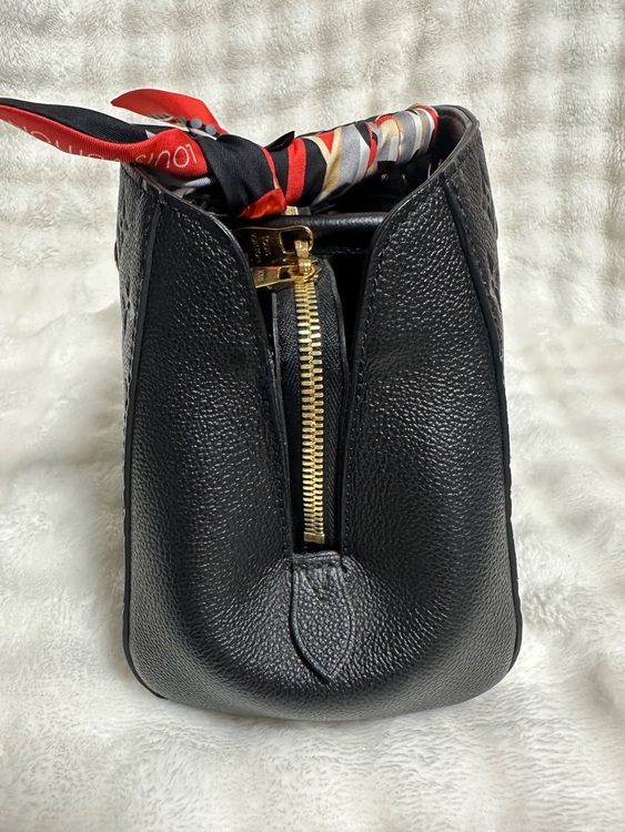 モンテーニュbb（ブランドバッグ）の商品画像 - 査定依頼日：2025年8月30日 - 最高査定価格：250,000円