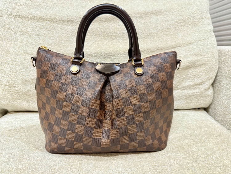 ダミエ　シエナ（ブランドバッグ）の商品画像 - 査定依頼日：2026年4月28日 - 最高査定価格：125,000円