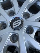 ダンロップスタッドレスタイヤ（カー用品）の商品画像 - 査定依頼日：2025年2月16日 - 最高査定価格：500円