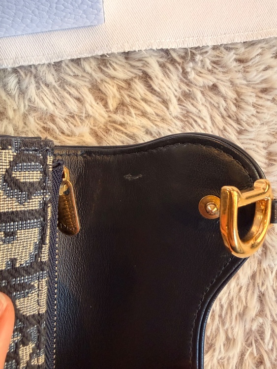 ディオール  （ブランドバッグ）の商品画像 - 査定依頼日：2026年2月3日 - 最高査定価格：35,000円