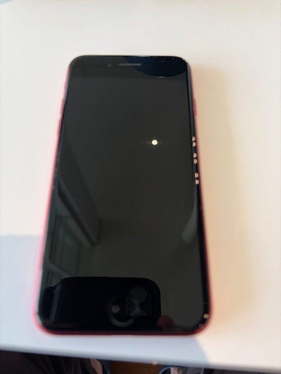 iPhone iPhone8 64GB Softbank（スマホ）の商品画像 - 査定依頼日：2026年9月19日 - 最高査定価格：2,000円