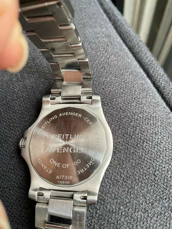 ブライトリング その他 A1731（高級時計）の商品画像 - 査定依頼日：2025年5月17日 - 最高査定価格：350,000円