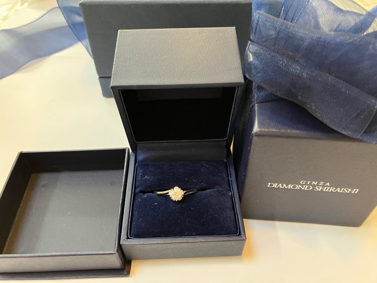 ダイヤモンドシライシ　婚約指輪　結婚指輪（金・貴金属）の商品画像 - 査定依頼日：2023年2月1日 - 最高査定価格：38,000円