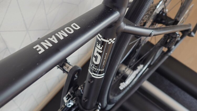 TREK DOMANE AL5 49 BK（自転車）の商品画像 - 査定依頼日：2025年12月9日 - 最高査定価格：120,000円