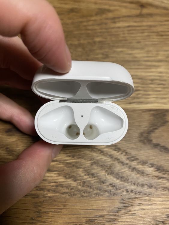 Airpods（オーディオ・スピーカー）の商品画像 - 査定依頼日：2021年10月27日
