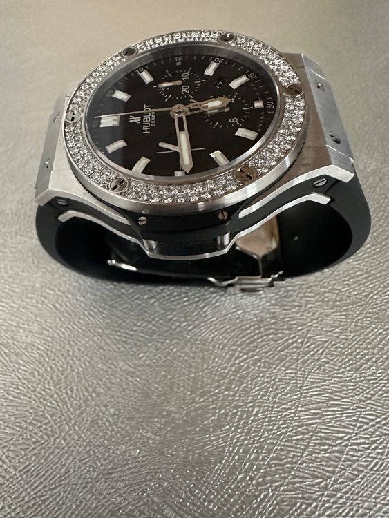 ウブロ ビックバン 301.SX.1170.RX.1104  91742（高級時計）の商品画像 - 査定依頼日：2025年6月25日 - 最高査定価格：850,000円