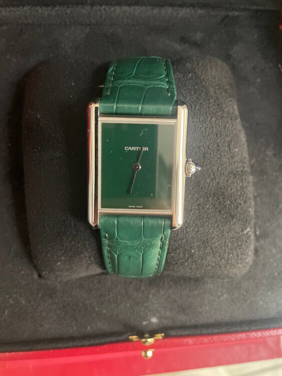 カルティエ タンク KD8TBL15（高級時計）の商品画像 - 査定依頼日：2025年5月20日 - 最高査定価格：1,300,000円