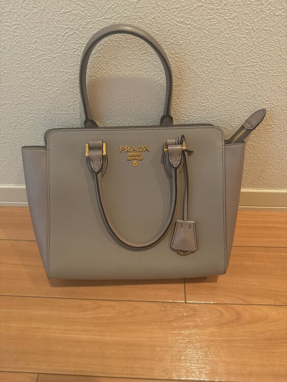 プラダ  （ブランドバッグ）の商品画像 - 査定依頼日：2025年5月18日 - 最高査定価格：130,000円
