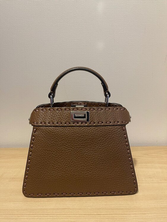 フェンディ  （ブランドバッグ）の商品画像 - 査定依頼日：2025年5月26日 - 最高査定価格：300,000円