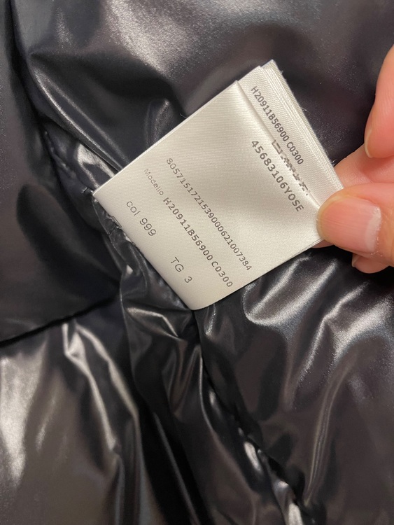 H20911856900 C0300 C-ZIND-22-90703 MONTC（古着・ファッション）の商品画像 - 査定依頼日：2025年11月13日 - 最高査定価格：52,000円