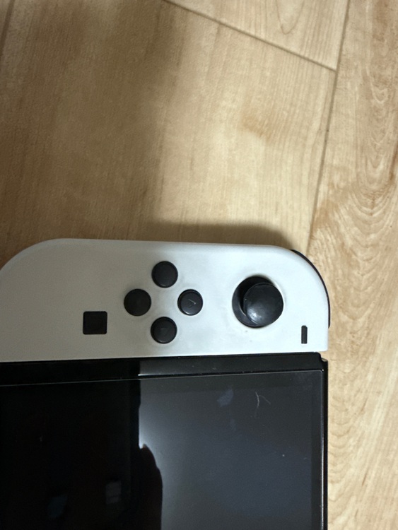 Switch 有機EL（ゲーム機本体・ゲームソフト）の商品画像 - 査定依頼日：2025年10月29日 - 最高査定価格：7,000円