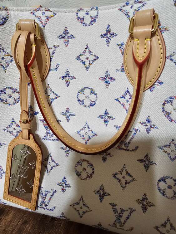 ルイヴィトン ルイヴィトン(その他) （ブランドバッグ）の商品画像 - 査定依頼日：2025年1月24日 - 最高査定価格：300,000円