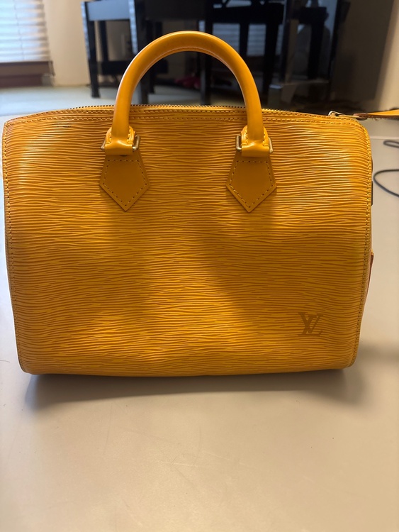 ルイヴィトン エピ （ブランドバッグ）の商品画像 - 査定依頼日：2026年1月26日 - 最高査定価格：70,000円