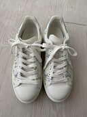 タイムアウトライン スニーカー　ホワイト/シルバー（ブランド財布・小物）の商品画像 - 査定依頼日：2026年3月27日 - 最高査定価格：16,000円