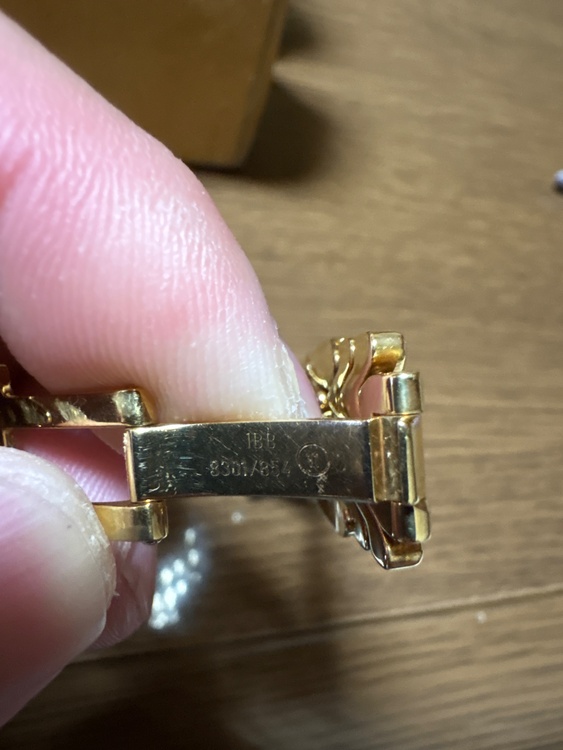 オメガ その他 8301/854（高級時計）の商品画像 - 査定依頼日：2026年3月31日 - 最高査定価格：1,880,000円