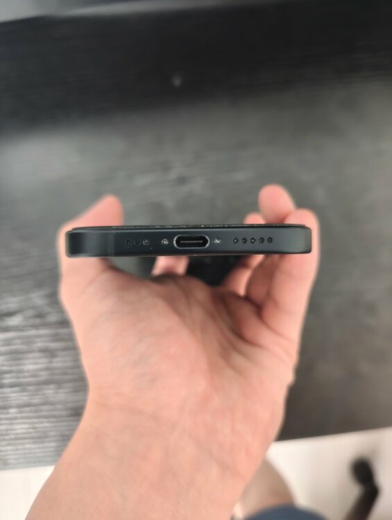 iPhone iPhone 15 256GB 楽天モバイル（スマホ）の商品画像 - 査定依頼日：2026年6月14日 - 最高査定価格：75,000円