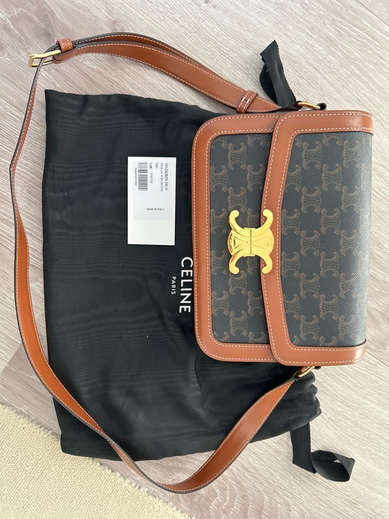 セリーヌ  （ブランドバッグ）の商品画像 - 査定依頼日：2025年12月1日 - 最高査定価格：220,000円