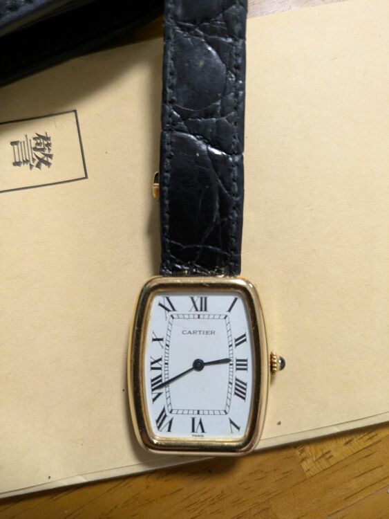 カルティエ タンク 78101117（高級時計）の商品画像 - 査定依頼日：2025年10月12日 - 最高査定価格：1,600,000円