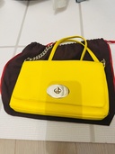 コーチ（COACH） クロスボディ ポーチ ポリッシュド ペブル レザー（型番：（ブランドバッグ）の商品画像 - 査定依頼日：2026年5月5日 - 最高査定価格：2,500円