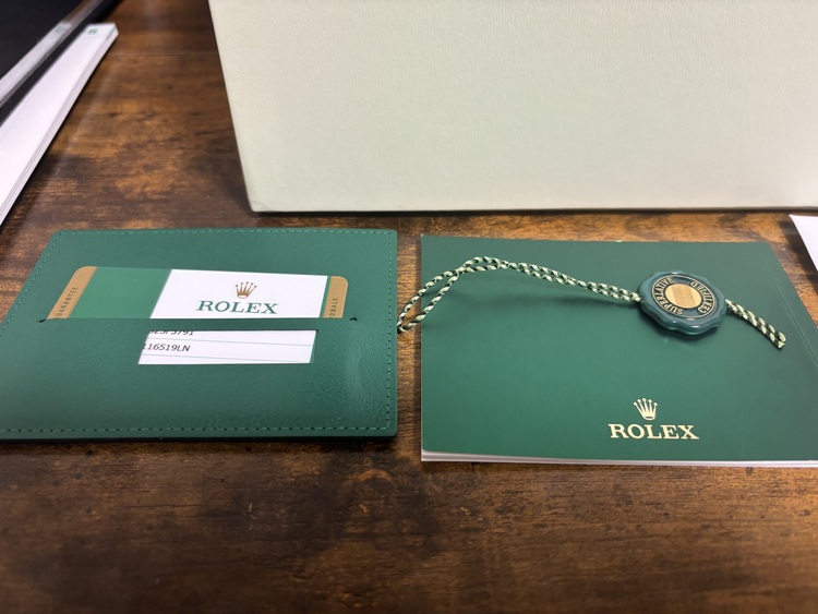 ロレックス デイトナ （高級時計）の商品画像 - 査定依頼日：2025年5月26日 - 最高査定価格：5,800,000円