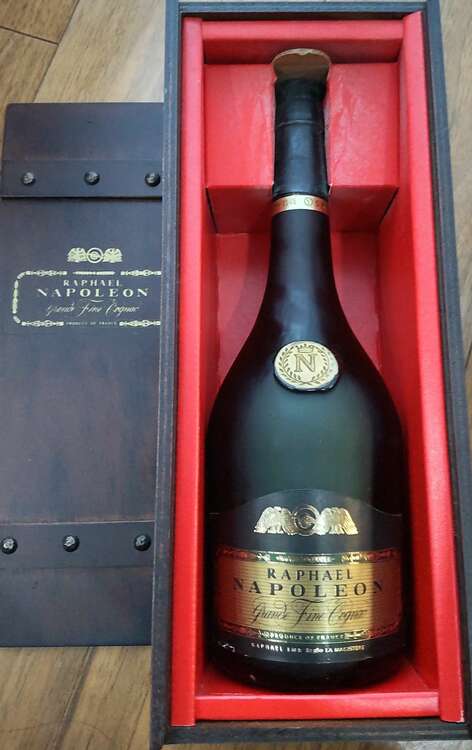 ナポレオン（お酒）の商品画像 - 査定依頼日：2025年1月18日 - 最高査定価格：500円