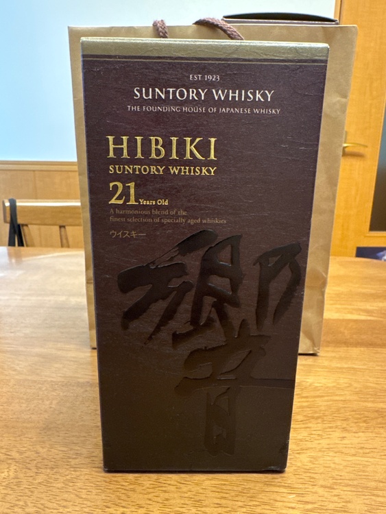 ウイスキー サントリー響 （お酒）の商品画像 - 査定依頼日：2025年12月8日 - 最高査定価格：68,000円