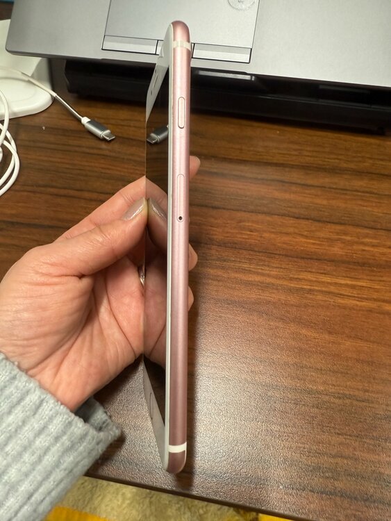 iPhone7plus（スマホ）の商品画像 - 査定依頼日：2026年2月25日 - 最高査定価格：6,000円