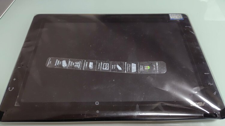 ASUS pad（PC・タブレット）の商品画像 - 査定依頼日：2026年8月15日 - 最高査定価格：2,000円